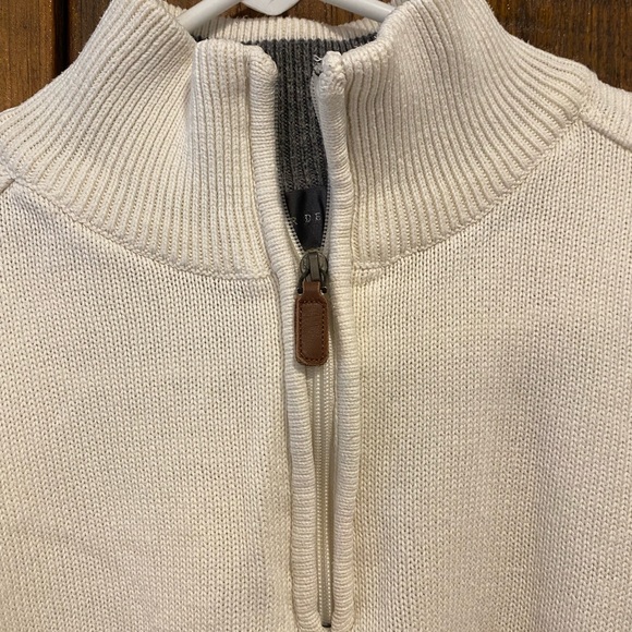 Mens 1/4 zip sweater, size medium - Picture 3 of 6